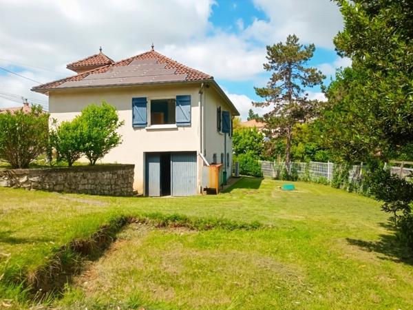 Maison familiale avec un grand sous-sol à MOISSAC