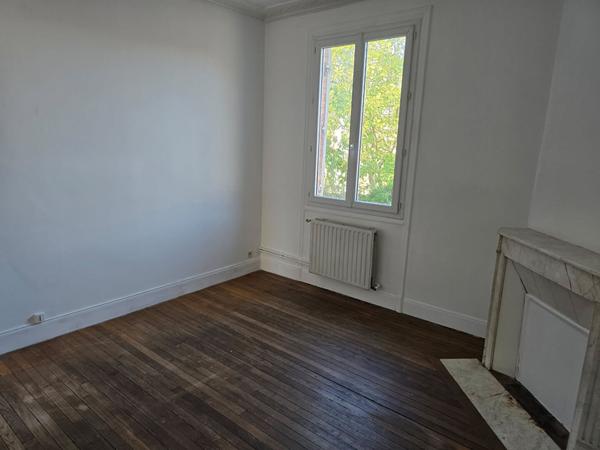 APPARTEMENT F3 CENTRE VILLE