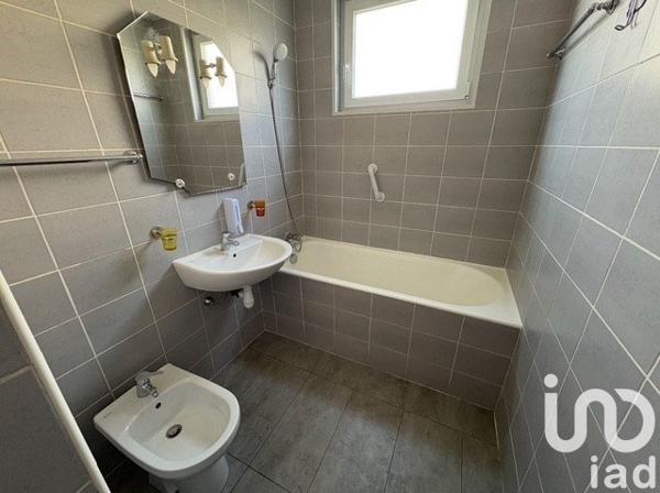 Appartement 3 pièces de 64 m² à Nice (06100)