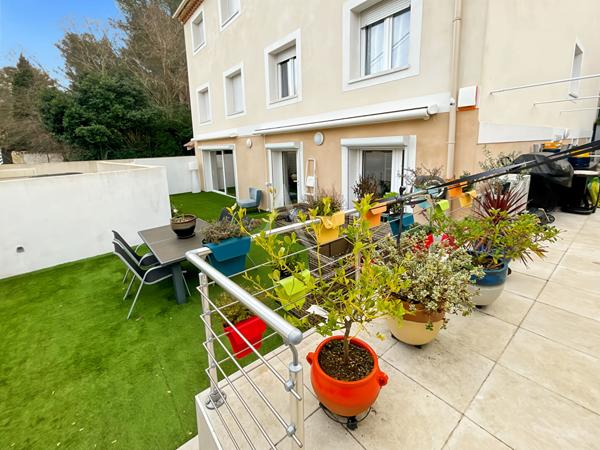 À vendre Superbe appartement T5 de 130 m² avec extérieur au sein d'une bâtisse de caractère 13190 ALLAUCH