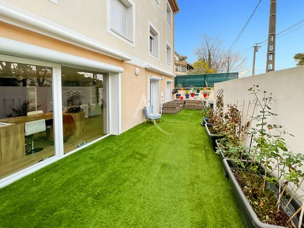 À vendre Superbe appartement T5 de 130 m² avec extérieur au sein d'une bâtisse de caractère 13190 ALLAUCH