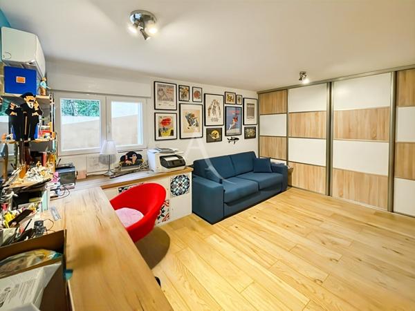 À vendre Superbe appartement T5 de 130 m² avec extérieur au sein d'une bâtisse de caractère 13190 ALLAUCH