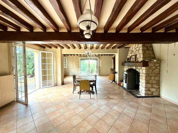 Belle propriété ? 207 m² ? terrain 9 388 m²