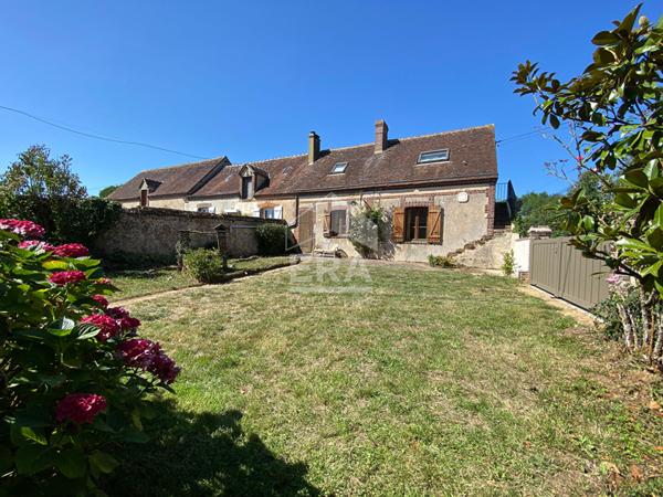 Maison ancienne à rénover, hameau calme proche Thiron-Gardais
