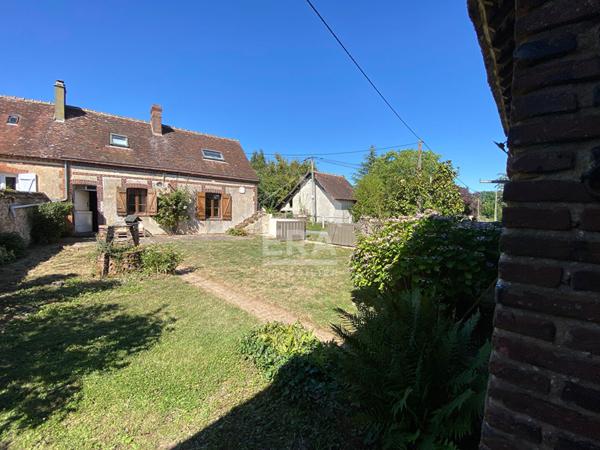 Maison ancienne à rénover, hameau calme proche Thiron-Gardais