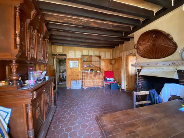 Maison ancienne à rénover, hameau calme proche Thiron-Gardais