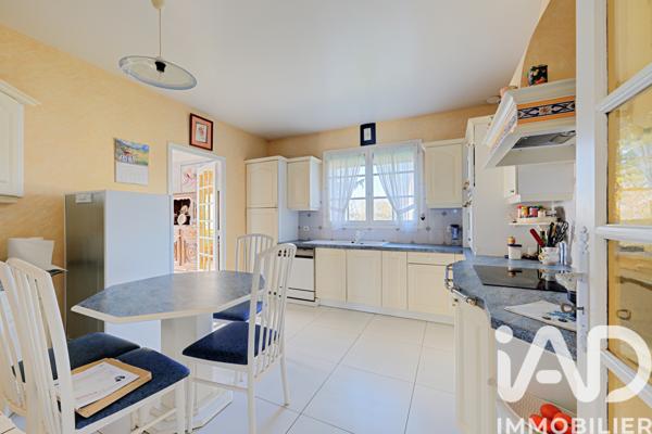 Maison à vendre 6 pièces 198 m² Lagny-sur-Marne