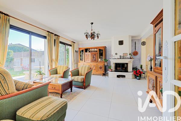 Maison à vendre 6 pièces 198 m² Lagny-sur-Marne