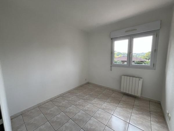 Maison à louer 1 050 € CC Beaupuy 3 p 85 m² DPE C
