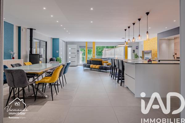 Maison à vendre 10 pièces 430 m² Saint-Jean-d'Angély