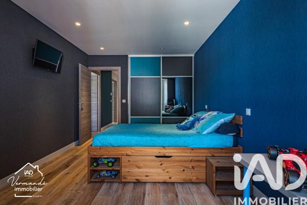 Maison à vendre 10 pièces 430 m² Saint-Jean-d'Angély