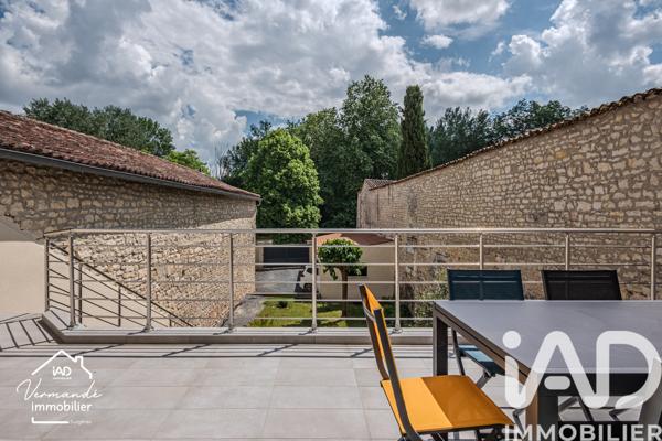 Maison à vendre 10 pièces 430 m² Saint-Jean-d'Angély
