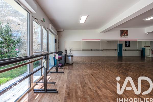 Maison à vendre 10 pièces 430 m² Saint-Jean-d'Angély