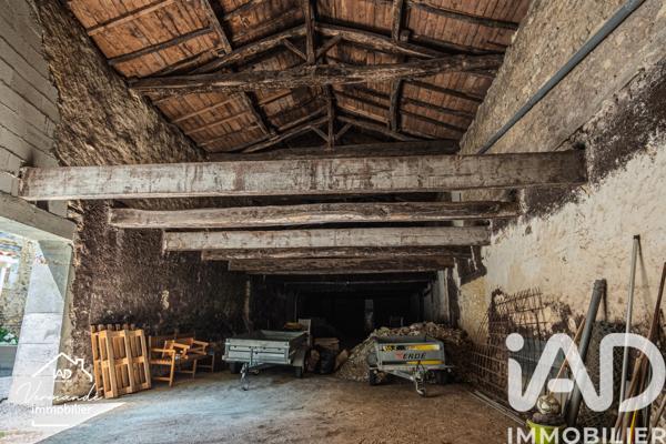Maison à vendre 10 pièces 430 m² Saint-Jean-d'Angély