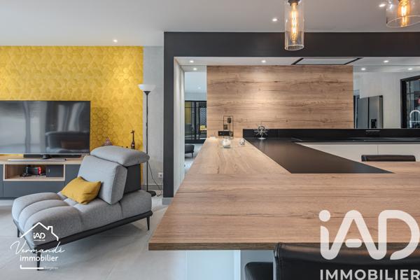 Maison à vendre 10 pièces 430 m² Saint-Jean-d'Angély