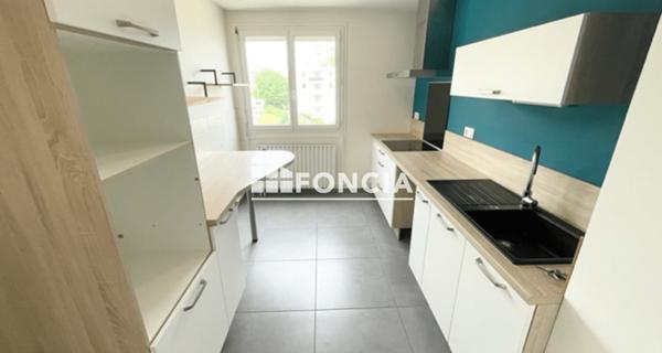 Location Appartement 4 pièces 73 m² - Saint-étienne 42100