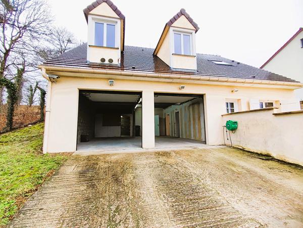 Location local commercial Guerville - 117 m² - 1 140 €/mois