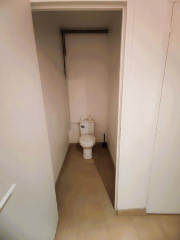 Location local commercial Guerville - 117 m² - 1 140 €/mois