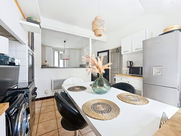 Maison  de ville T3 - Marseille 13015 - Saint-Antoine - Garage