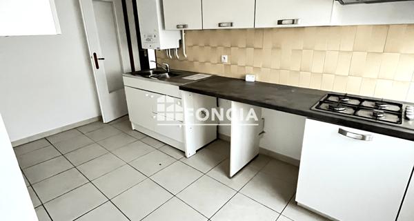 À vendre Appartement 4 pièces 82 m² - La Londe-les-maures 83250