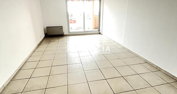À vendre Appartement 4 pièces 82 m² - La Londe-les-maures 83250