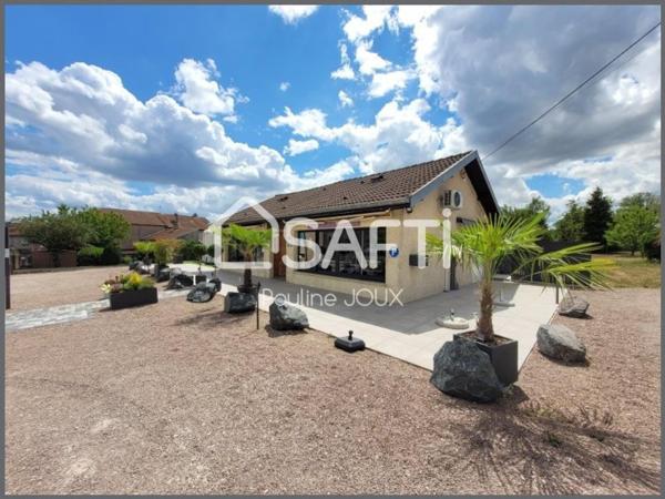 Beau local commercial avec parking et terrasse