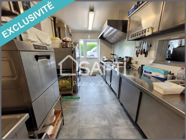 Beau local commercial avec parking et terrasse