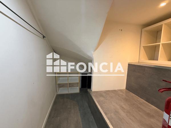 Location Local commercial 2 pièces 63 m² - Frejus 83600