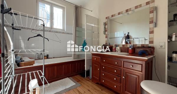Location Maison 4 pièces 156.44 m² - Lyon 69008