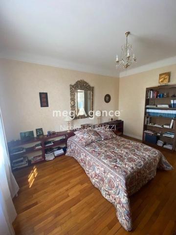 Maison à VIMOUTIERS, 61120 - 5 pièces 180m²