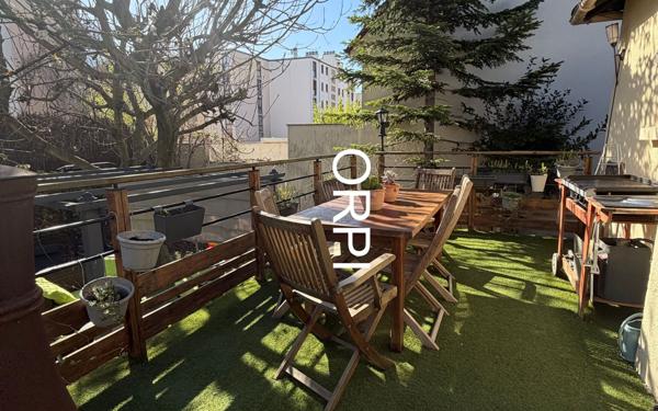 Maison à vendre    5 pièces • 96,51 m2 Choisy-le-Roi