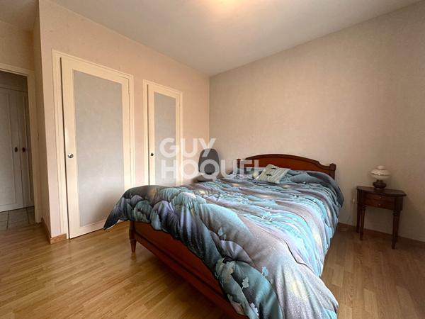 Maison Jaunay-Clan avec dépendances