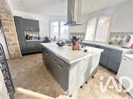 Maison à vendre 7 pièces 190 m² Sanary-sur-Mer