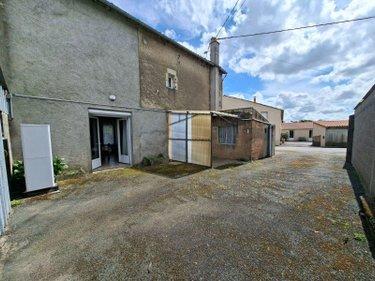 Maison à vendre à Genneton dans les Deux-Sèvres (79150), ref : AGM 85*