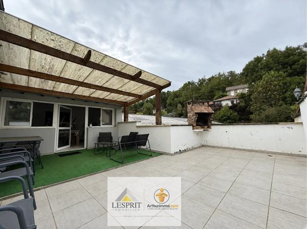 Location                                                      Appartement
                        
                     5 pièces                      158 m2                     à Malemort