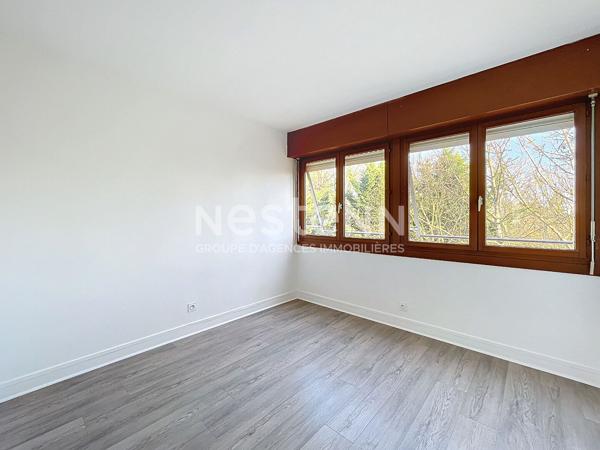 Appartement 4 pièces à vendre - Dernier étage avec vue sur cour à Blois (Cabochon)