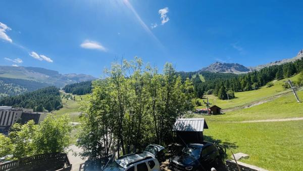 Vente Immeuble 10 pièces 1000 m2 à Enchastrayes