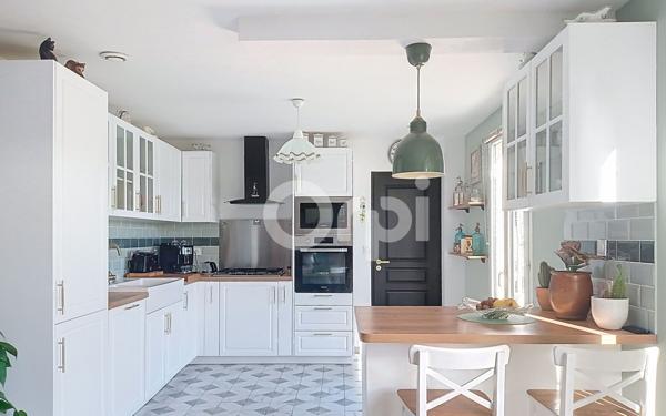 Maison à vendre    5 pièces • 126,37 m2 Noailles