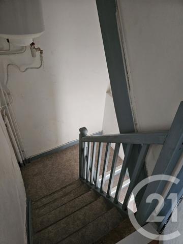 Immeuble à vendre  86 m 2   SAUVETERRE DE BEARN  - 64
