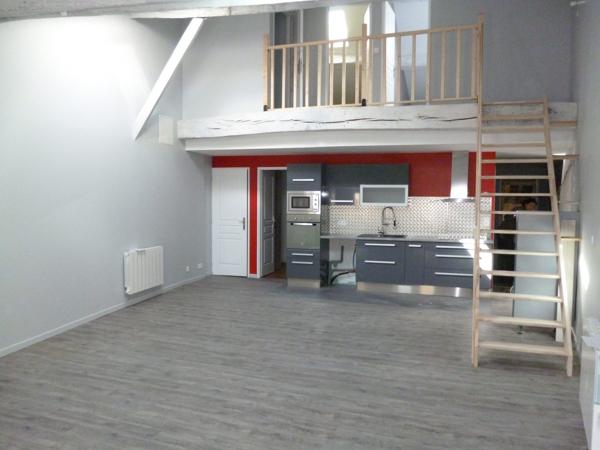 APPARTEMENT DE TYPE 4 - SAINTES RIVE GAUCHE