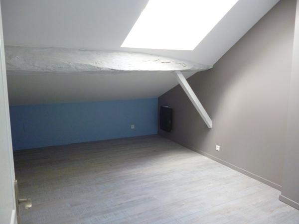 APPARTEMENT DE TYPE 4 - SAINTES RIVE GAUCHE