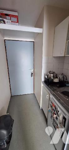Longchamps

Au 1er étage d'un immeuble de 1994, studio de 18 m² env. comprenant entrée  avec ...