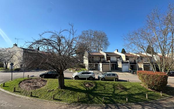 Maison à vendre    5 pièces • 86,47 m2 Ris-Orangis