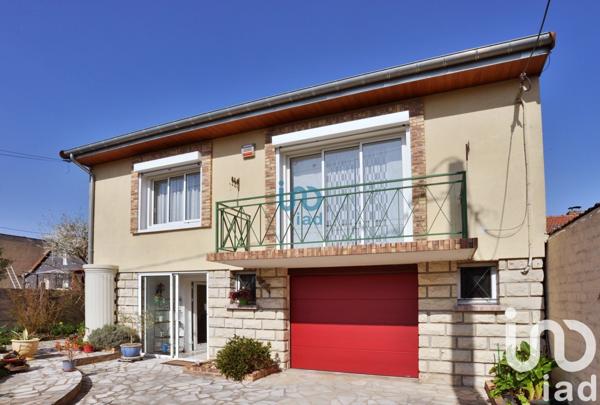 Pavillon 6 pièces de 147 m² à Villecresnes (94440)