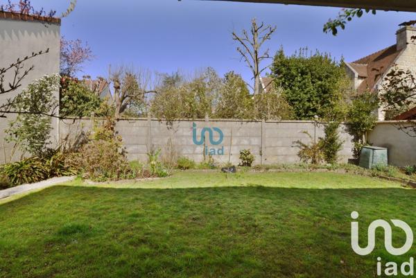 Pavillon 6 pièces de 147 m² à Villecresnes (94440)