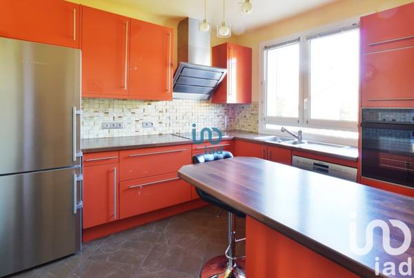 Pavillon 6 pièces de 147 m² à Villecresnes (94440)