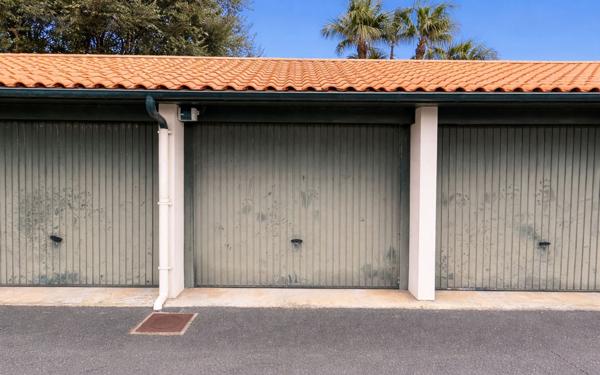 Stationnement à vendre    15,30 m2 Anglet