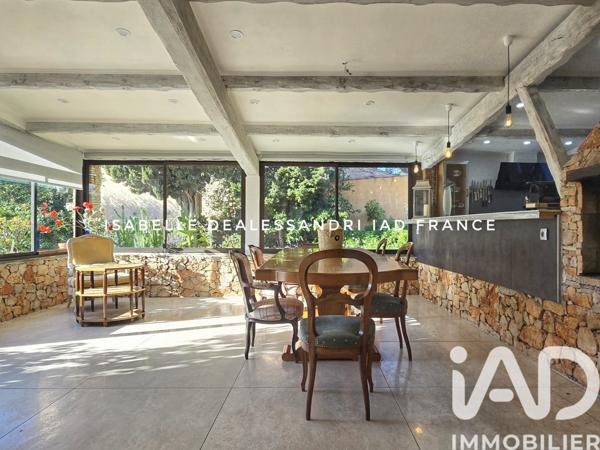 Maison à vendre 6 pièces 187 m² Bandol