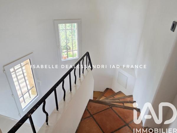 Maison à vendre 6 pièces 187 m² Bandol