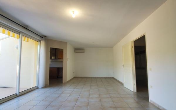 Maison à vendre    3 pièces •  Ruoms